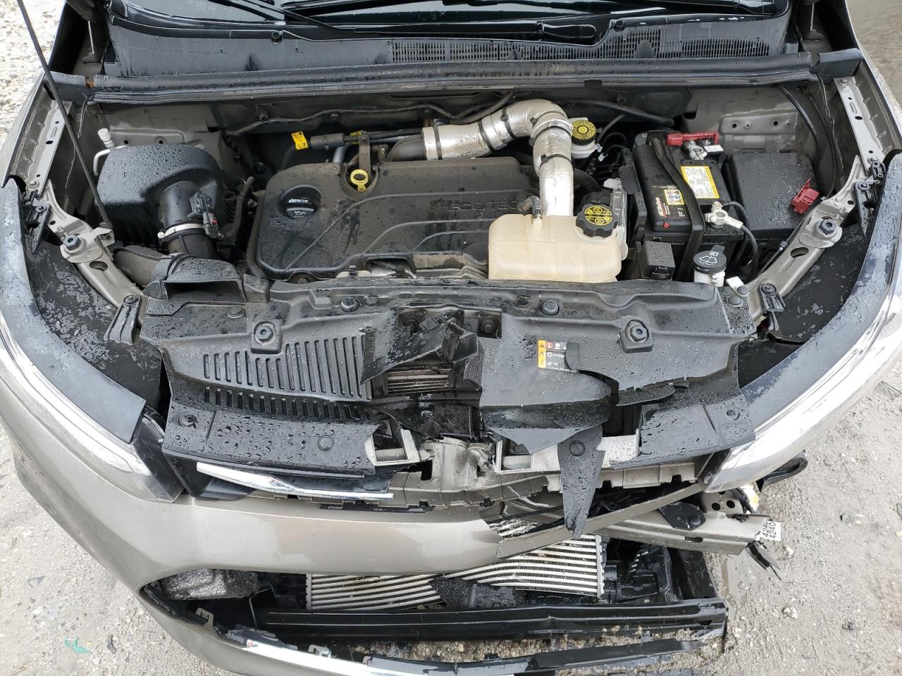 2022 Chevrolet Trax VIN KL7CJPSM2NB546665 Copart auction photo, front end / mechanical damage thumbnail 13