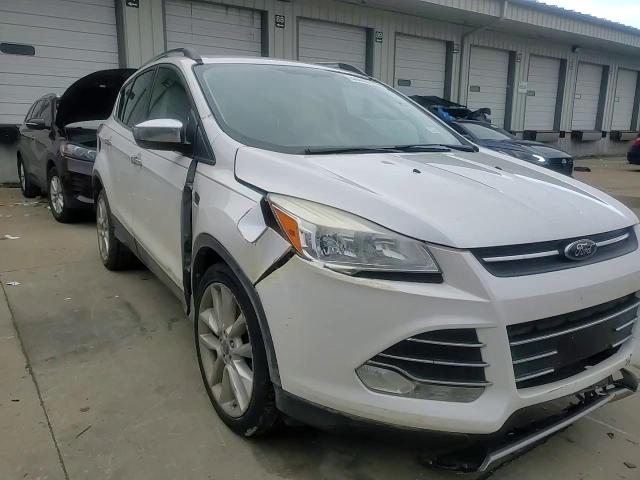 2016 Ford Escape VIN 1FMCU0GX8GUC33983 Copart auction photo, front end damage thumbnail 12