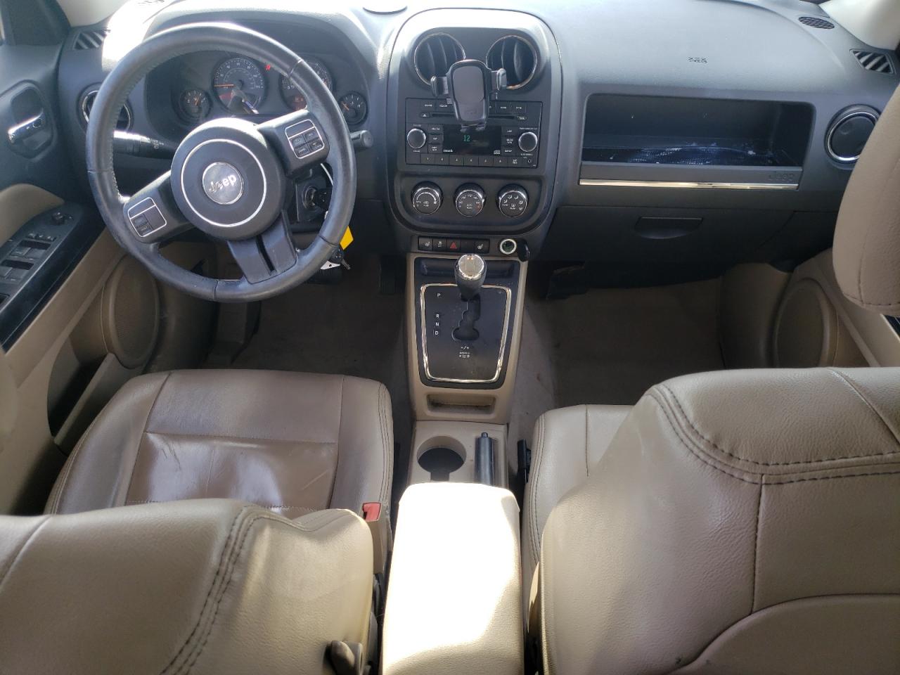2016 Jeep Liberty (Patriot) VIN 1C4NJRFB2GD724520 Copart auction photo, front end / side damage thumbnail 8