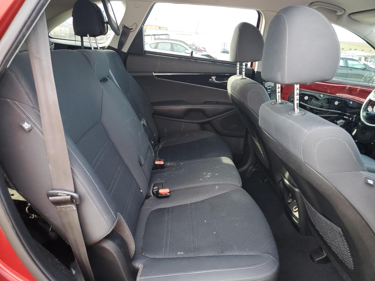 2019 KIA Sorento VIN 5XYPG4A56KG596143 Copart auction photo, front end damage thumbnail 11