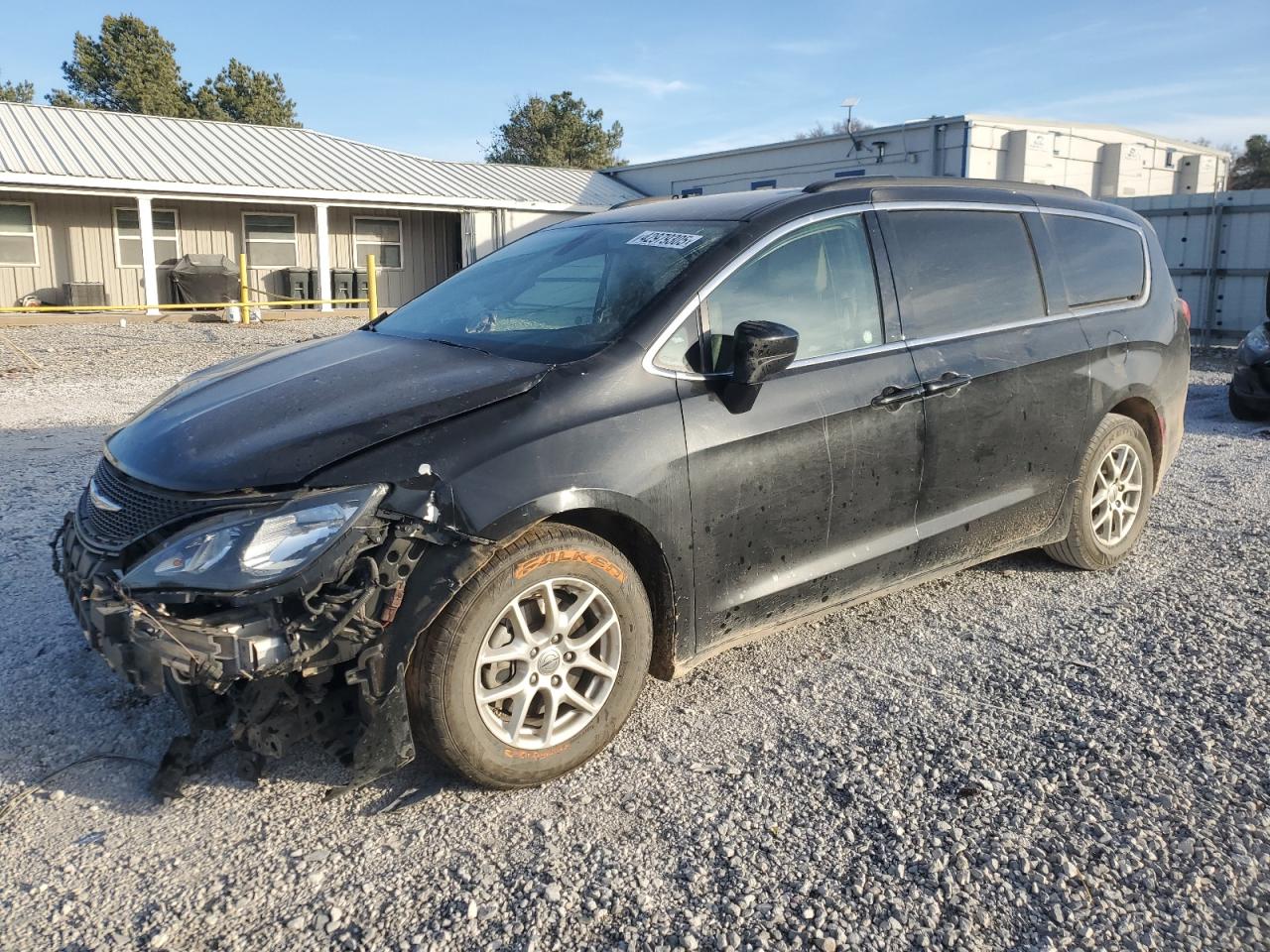 2021 Chrysler Voyager VIN 2C4RC1DG6MR541724 - Copart auction photo