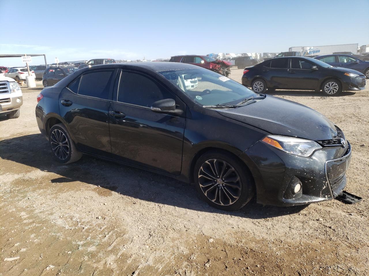 2014 Toyota Corolla VIN 5YFBURHEXEP037815 Copart auction photo, side / front end damage thumbnail 4