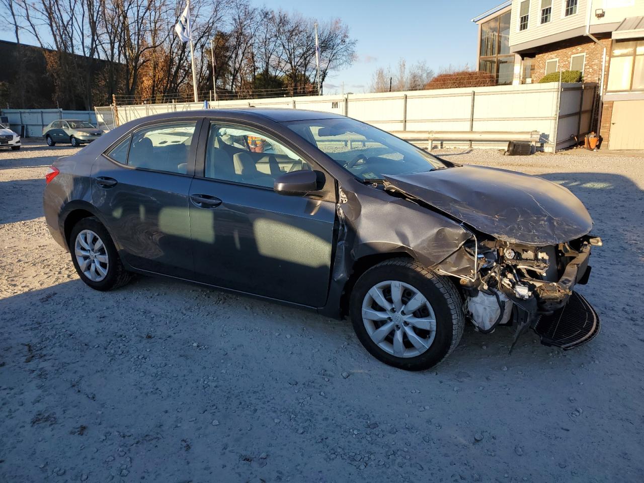 2015 Toyota Corolla VIN 2T1BURHE3FC397400 Copart auction photo, front end / minor dent/scratches damage thumbnail 4