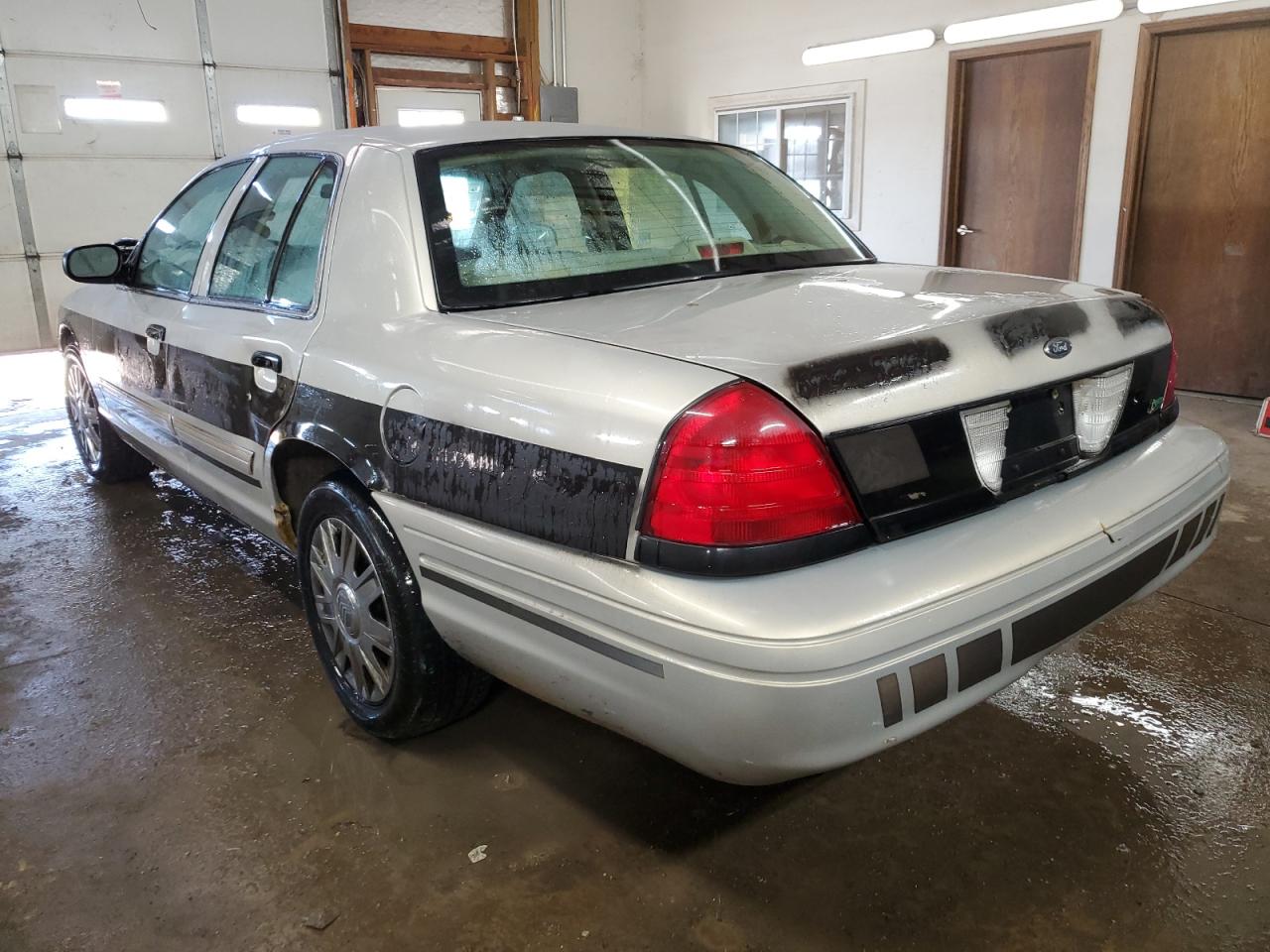 2011 Ford Crown Victoria VIN 2FABP7BV4BX125664 Copart auction photo, side / minor dent/scratches damage thumbnail 2