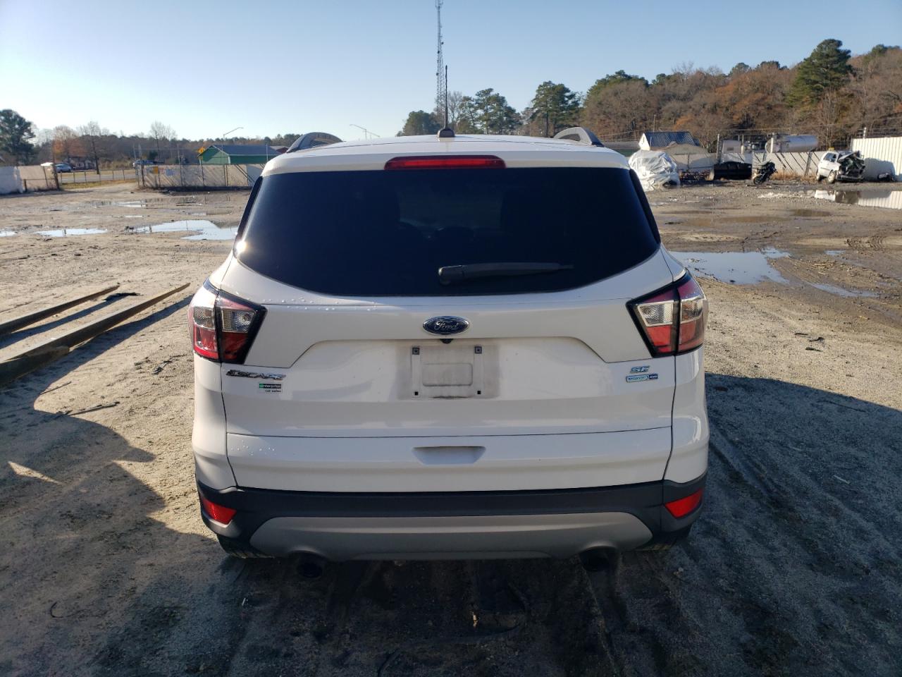 2018 Ford Escape VIN 1FMCU9GD7JUA11811 Copart auction photo, front end / side damage thumbnail 6