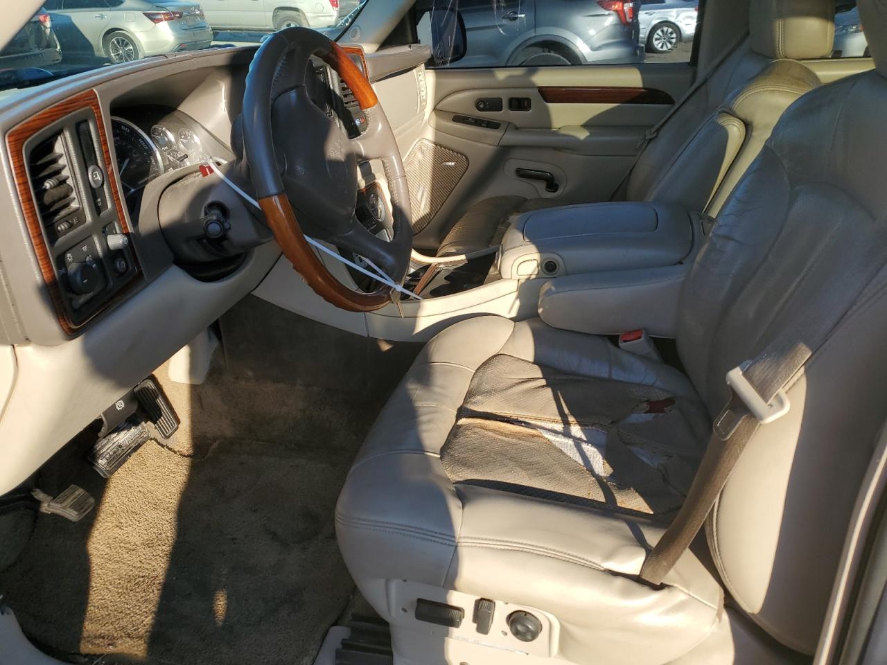 2002 Cadillac Escalade VIN 1GYEC63T52R325046 Copart auction photo, front end damage thumbnail 7