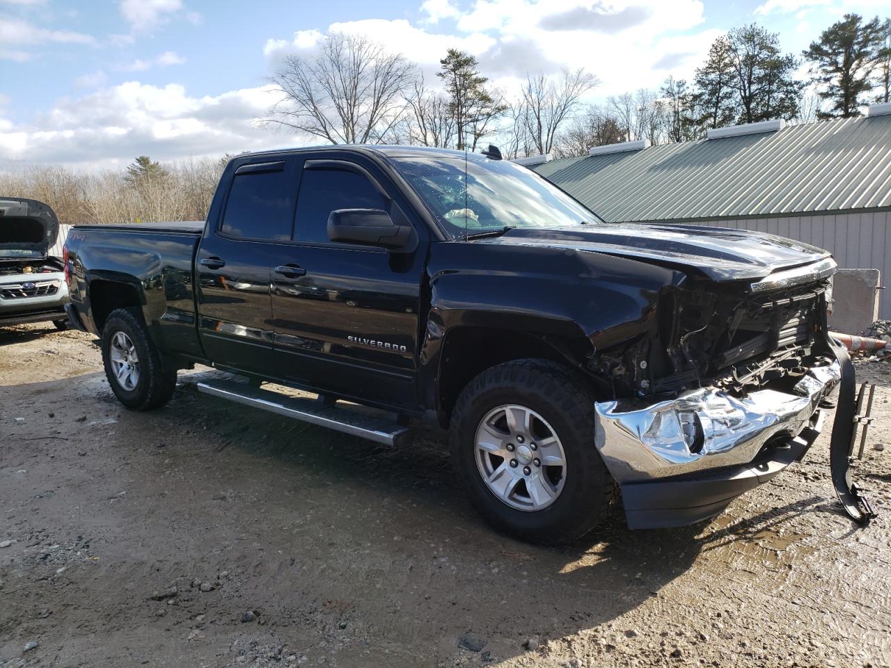 2018 Chevrolet Silverado VIN 1GCVKREC2JZ162264 Copart auction photo, front end / minor dent/scratches damage thumbnail 4