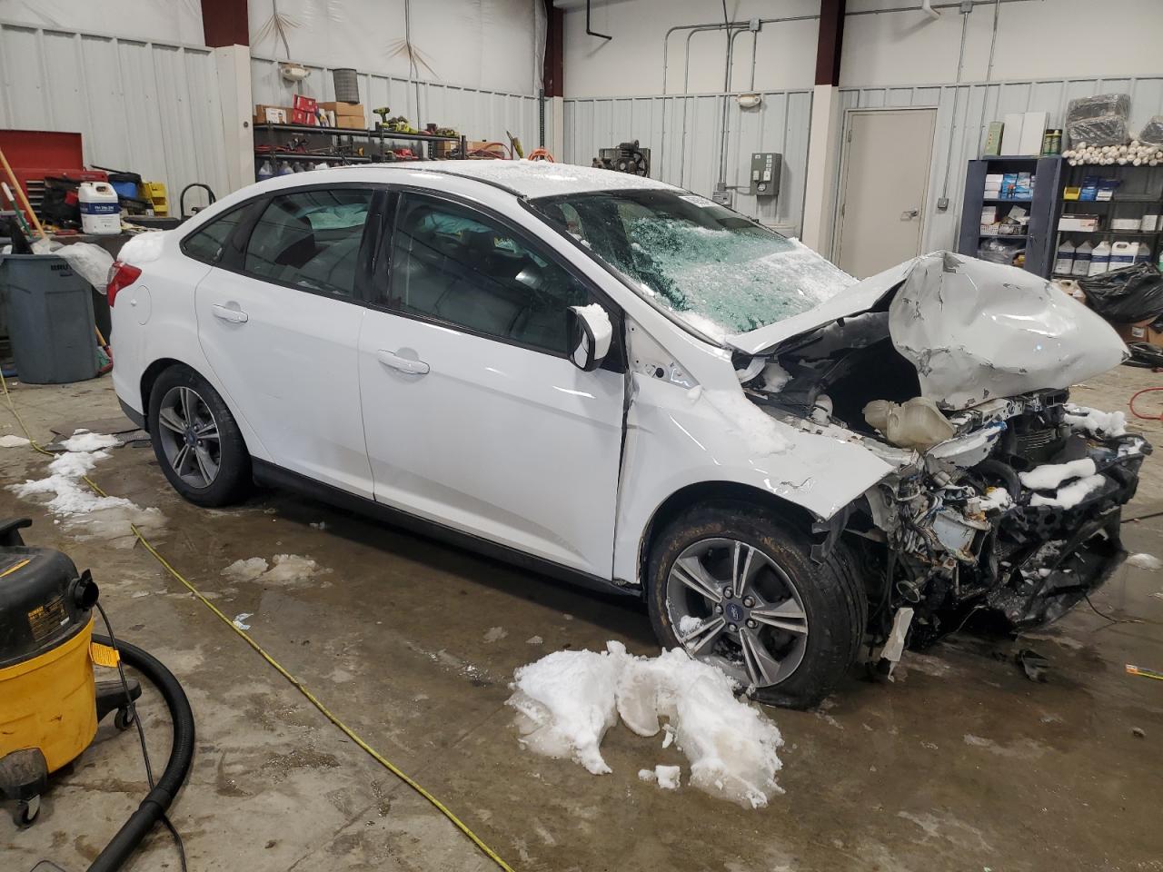 2014 Ford Focus VIN 1FADP3F29EL286319 Copart auction photo, front end / minor dent/scratches damage thumbnail 4