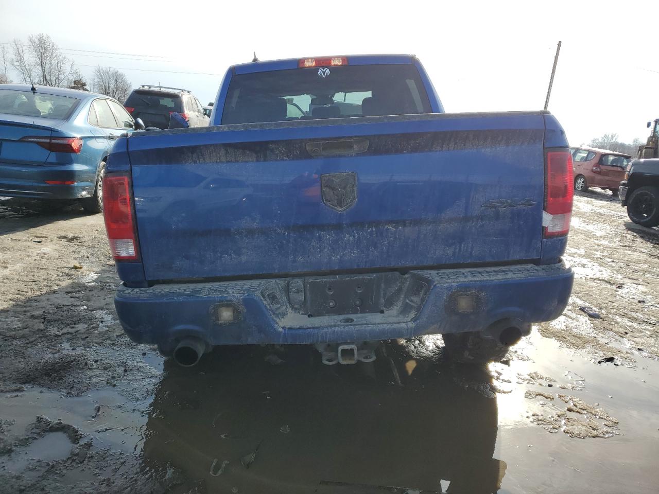 2019 RAM 1500 VIN 1C6RR7KT2KS692175 Copart auction photo, side / front end damage thumbnail 6