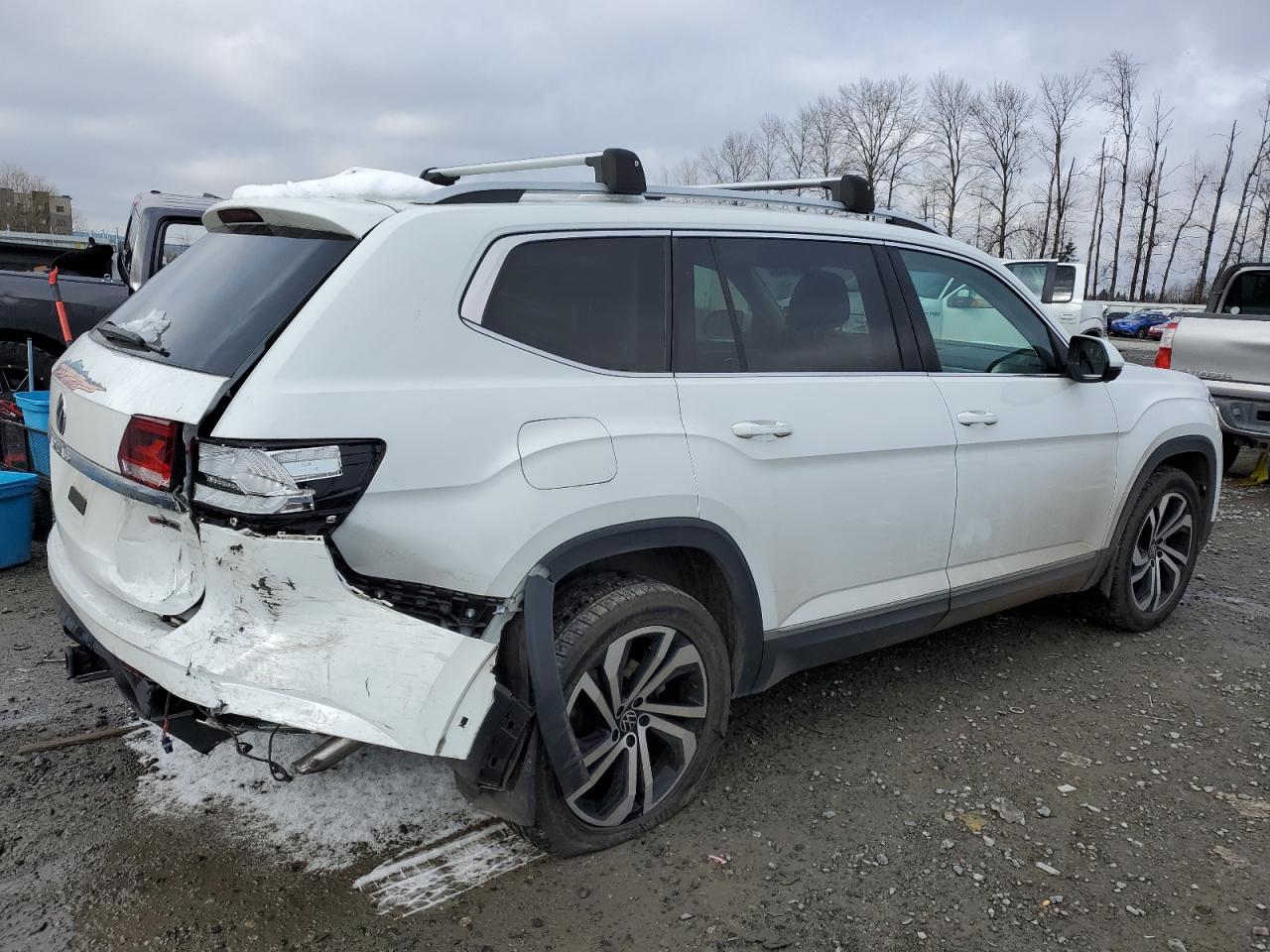 2021 Volkswagen Atlas VIN 1V2TR2CA8MC552917 Copart auction photo, rear end damage thumbnail 3