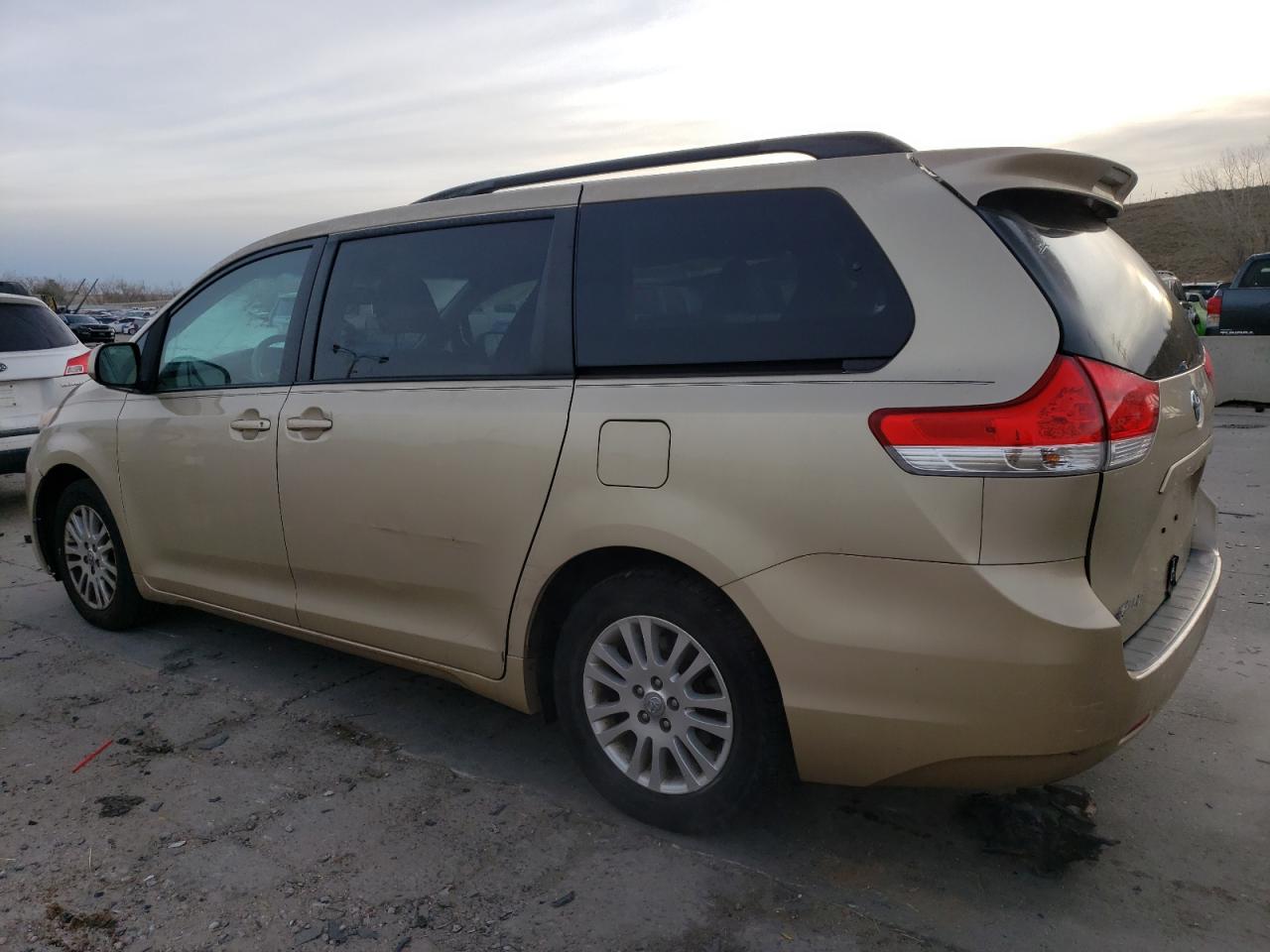 2011 Toyota Sienna VIN 5TDKK3DC9BS035967 Copart auction photo, side / rear end damage thumbnail 2