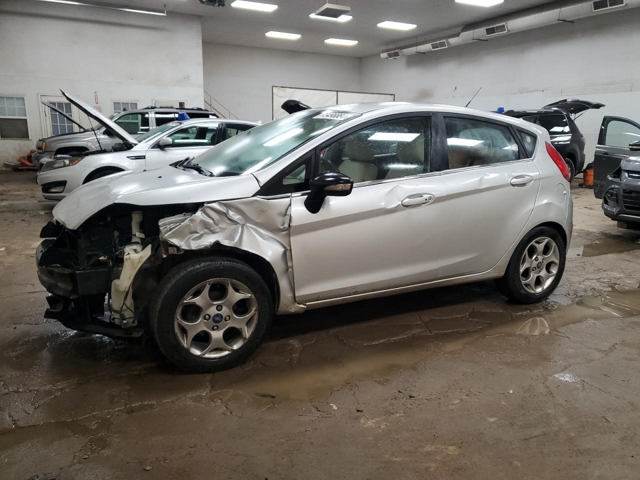 2013 Ford Fiesta VIN 3FADP4FJ5DM118364