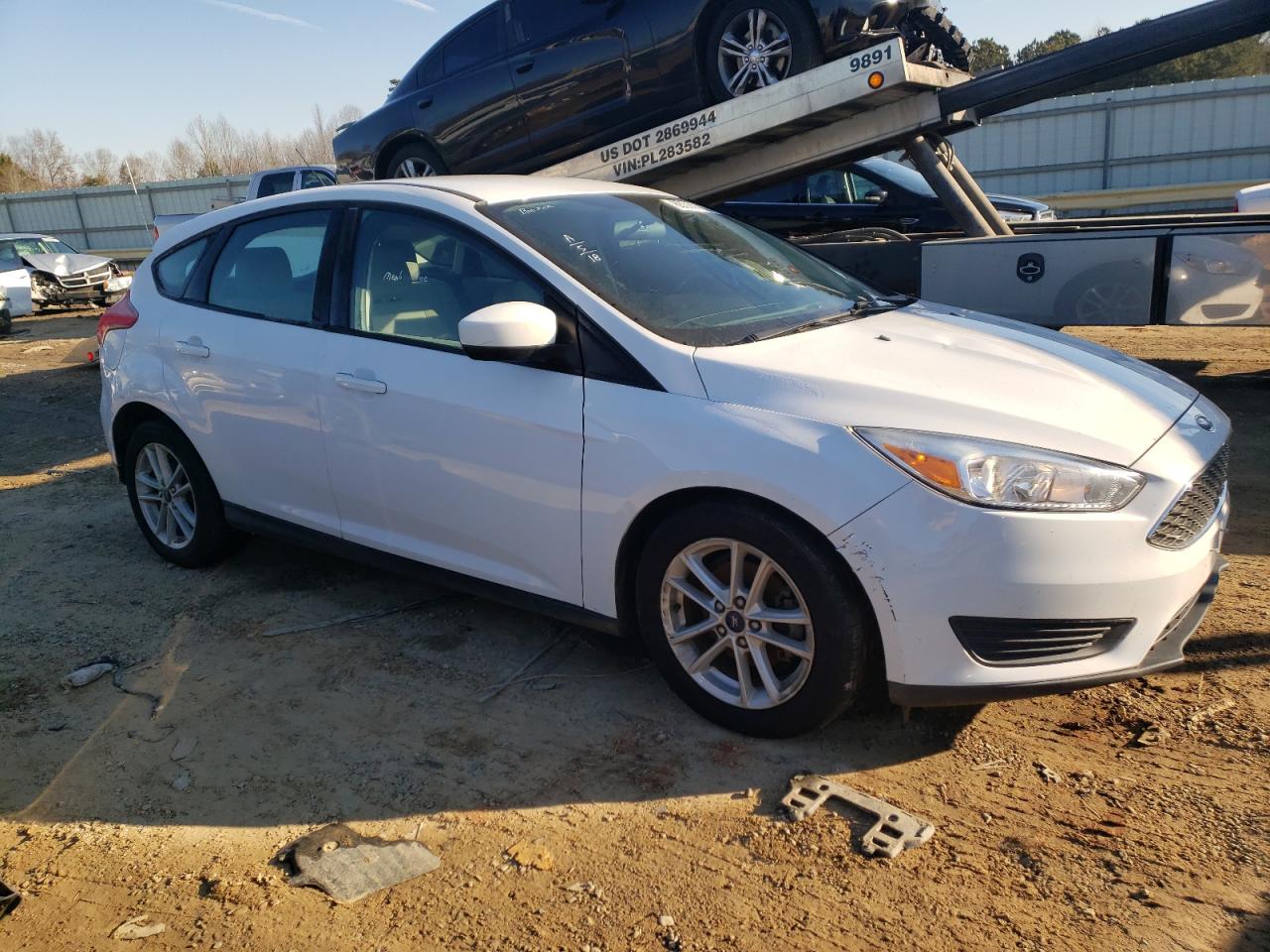 2018 Ford Focus VIN 1FADP3K28JL252324 Copart auction photo, minor dent/scratches damage thumbnail 4