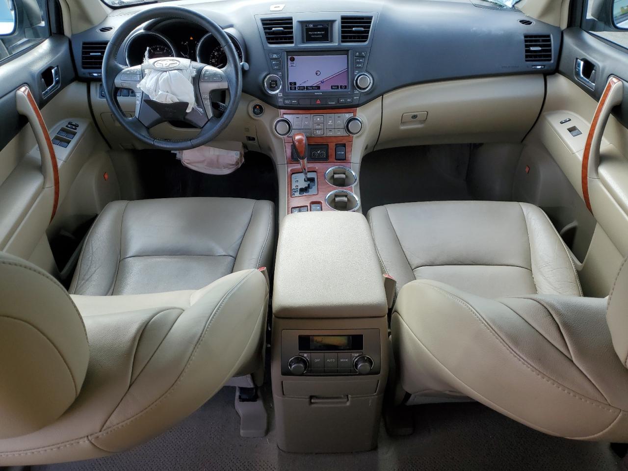2010 Toyota Highlander VIN 5TDDK3EH5AS032971 Copart auction photo, front end damage thumbnail 8