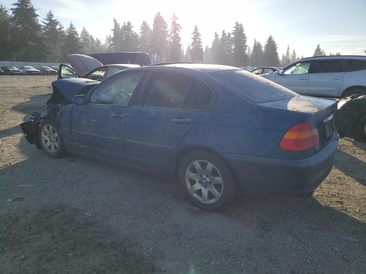 2002 BMW 3er VIN WBAEV33442KL77376 Copart auction photo, front end damage thumbnail 2