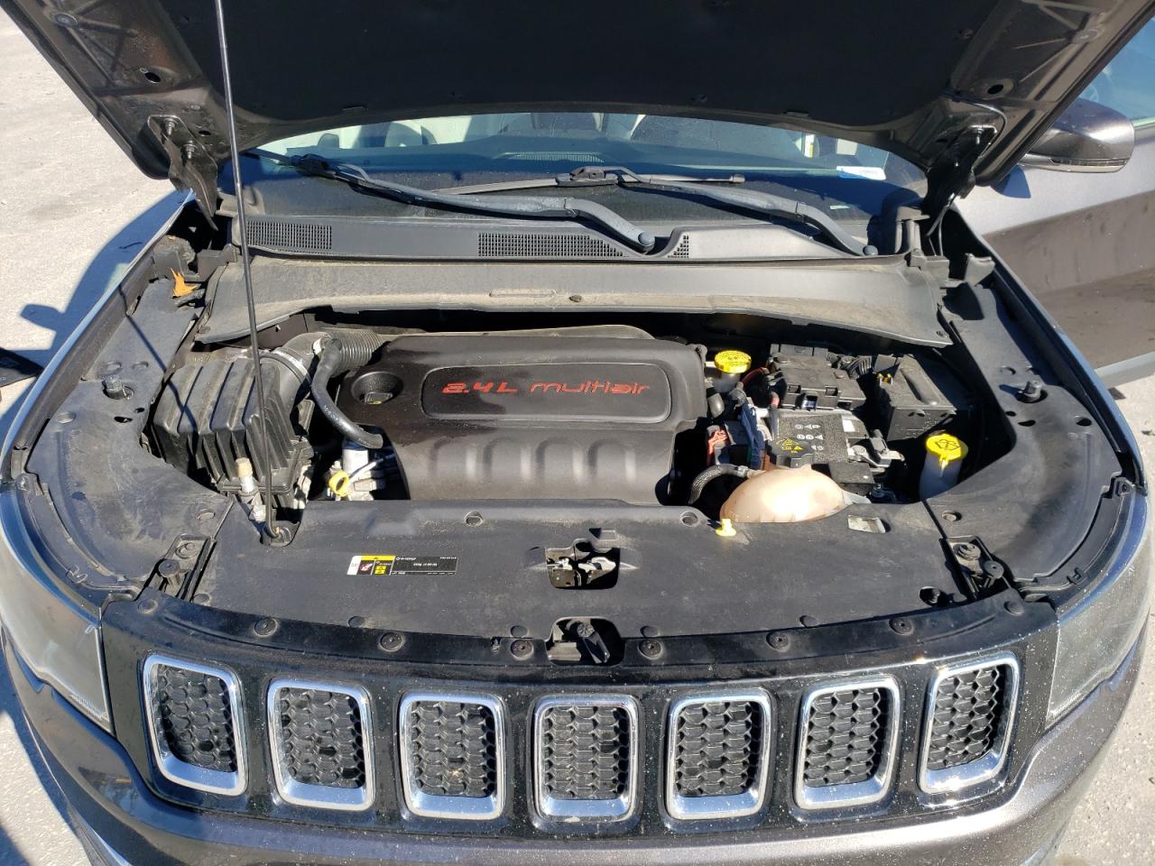2018 Jeep Compass VIN 3C4NJDCB8JT175611 Copart auction photo, rear end / frame damage damage thumbnail 13