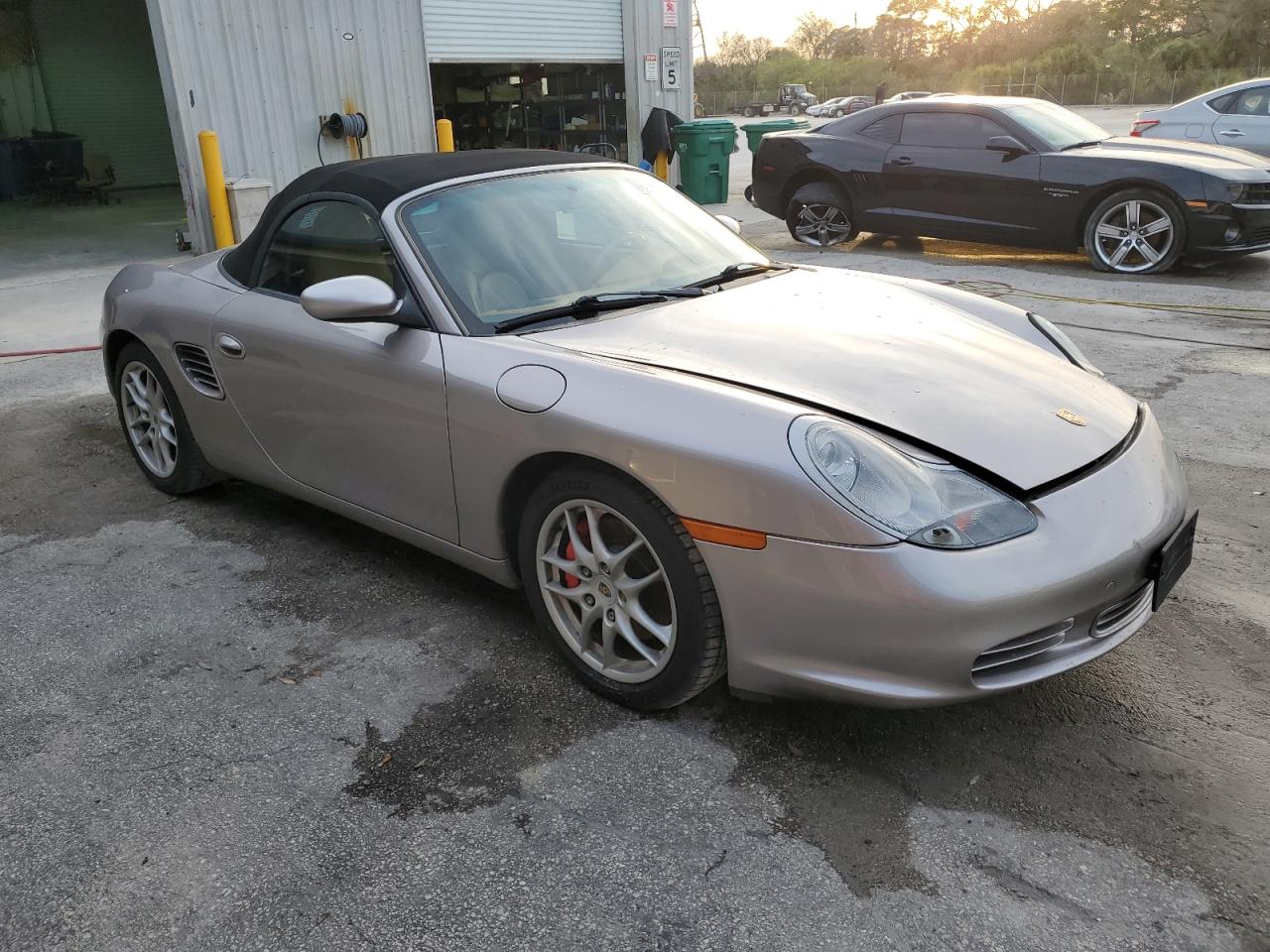 2004 Porsche Boxster VIN WP0CB29894U660452 Copart auction photo, front end / minor dent/scratches damage thumbnail 4