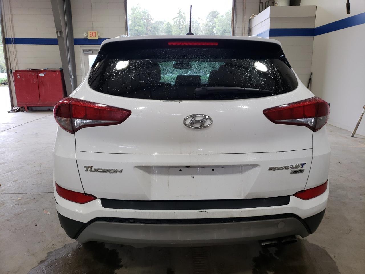 2017 Hyundai Tucson VIN KM8J3CA26HU365795 Copart auction photo, front end / side damage thumbnail 6