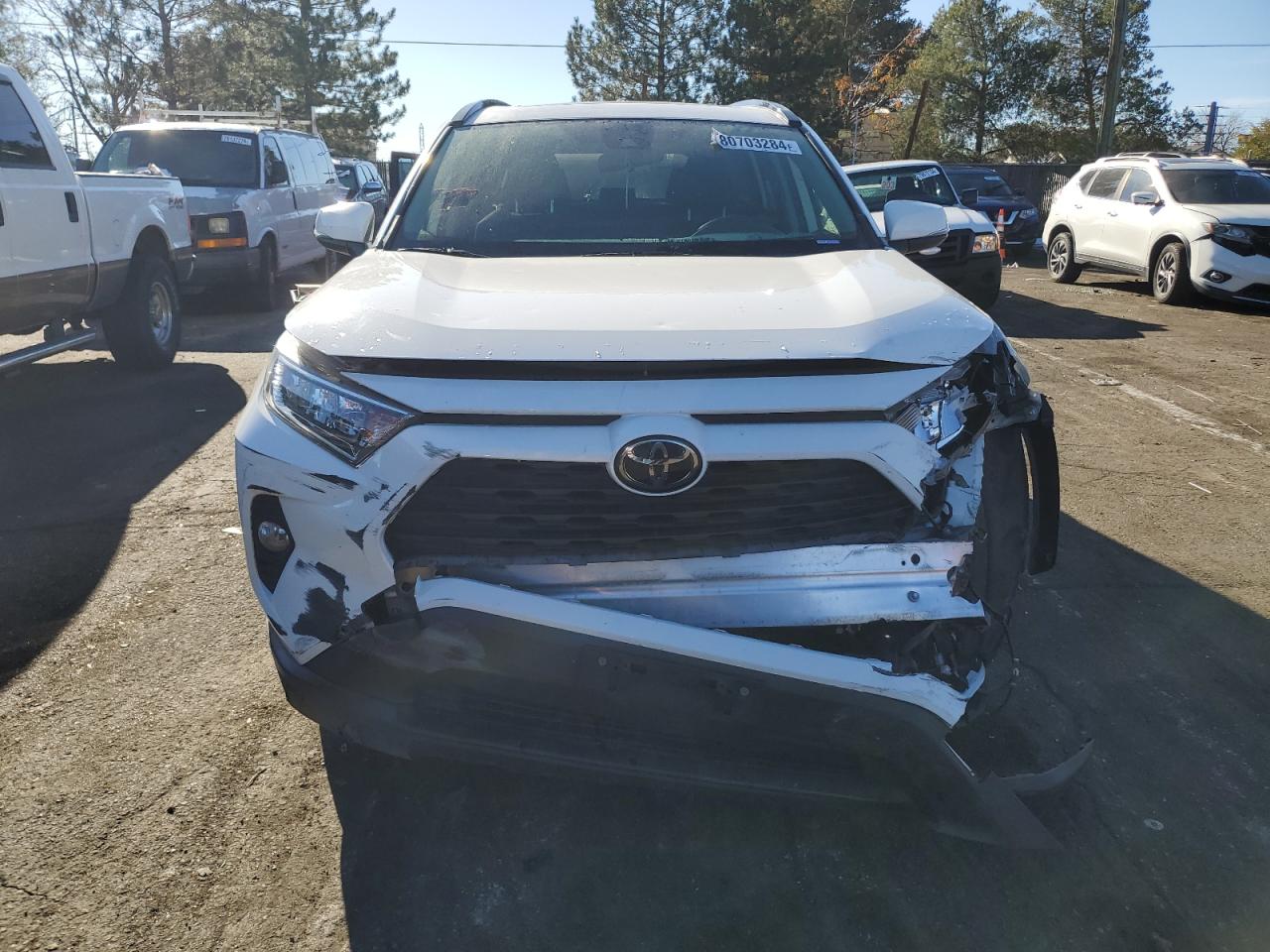 2019 Toyota RAV 4 VIN JTMP1RFV0KD500738 Copart auction photo, front end / rear end damage thumbnail 5