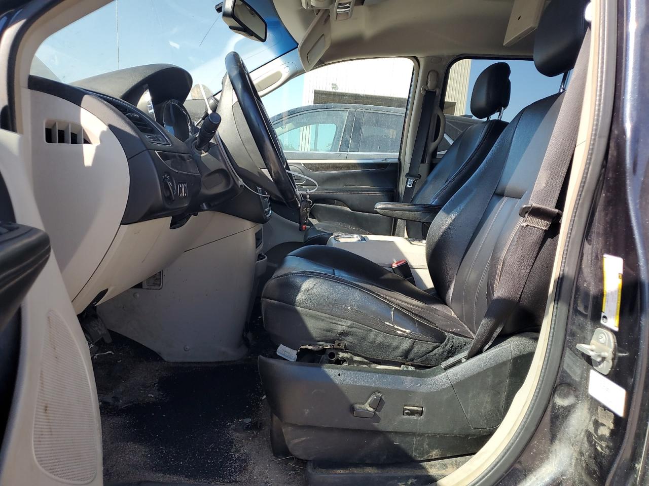 2014 Chrysler Town & Country VIN 2C4RC1BG4ER348587 Copart auction photo, undercarriage damage thumbnail 7