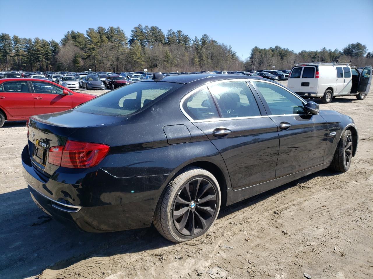 2015 BMW 5er VIN WBA5A7C5XFD621604 Copart auction photo, front end / minor dent/scratches damage thumbnail 3