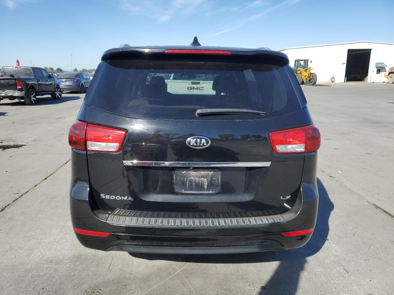 2015 KIA Sedona VIN KNDMB5C15F6058978 Copart auction photo, minor dent/scratches damage thumbnail 6
