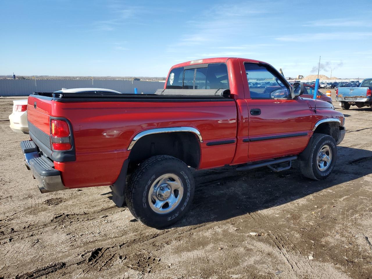 1998 Dodge RAM VIN 1B7HF16Z0WS546985 Copart auction photo, all over damage thumbnail 3