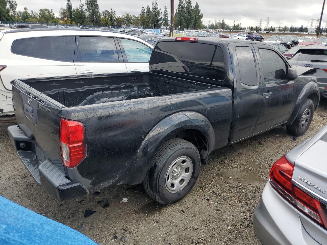 2019 Nissan Navara (Frontier) VIN 1N6BD0CT4KN775097 Copart auction photo, front end damage thumbnail 3