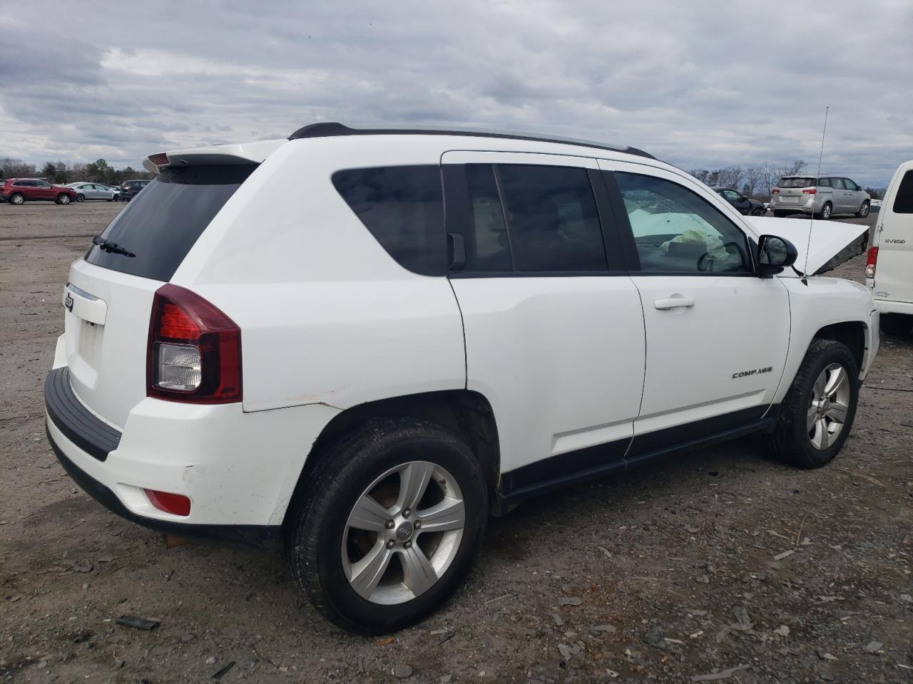 2015 Jeep Compass VIN 1C4NJDBBXFD423646 Copart auction photo, front end / rear end damage thumbnail 3