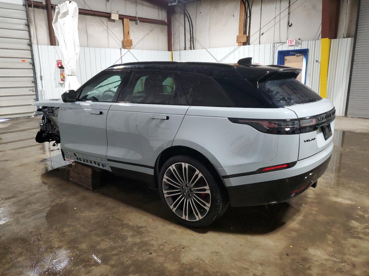 2024 Land Rover Range Rover VIN SALYL2EX3RA389888 Copart auction photo, front end / side damage thumbnail 2
