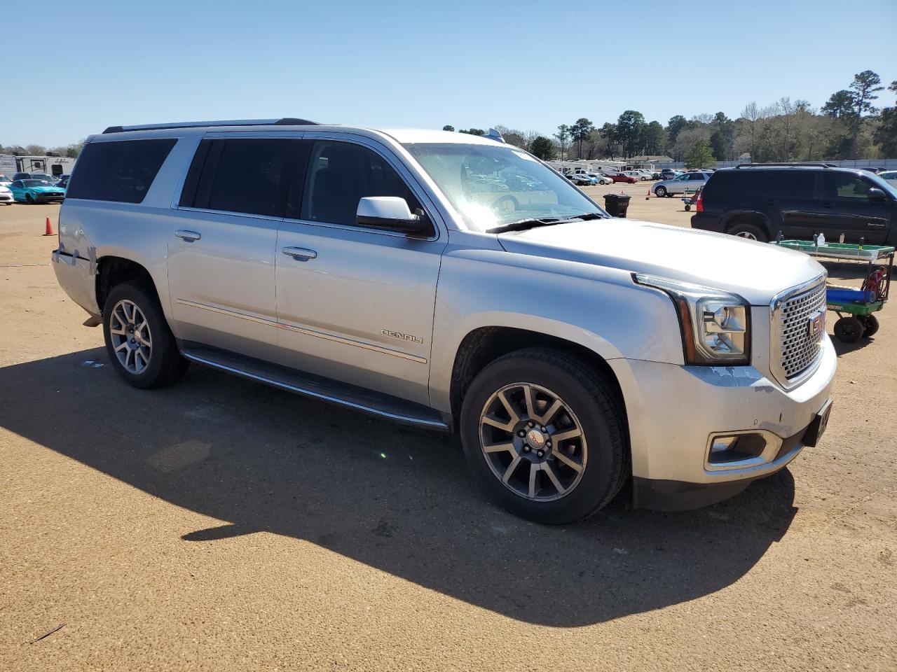 2017 GMC Yukon VIN 1GKS1HKJXHR209123 Copart auction photo, rear end / minor dent/scratches damage thumbnail 4