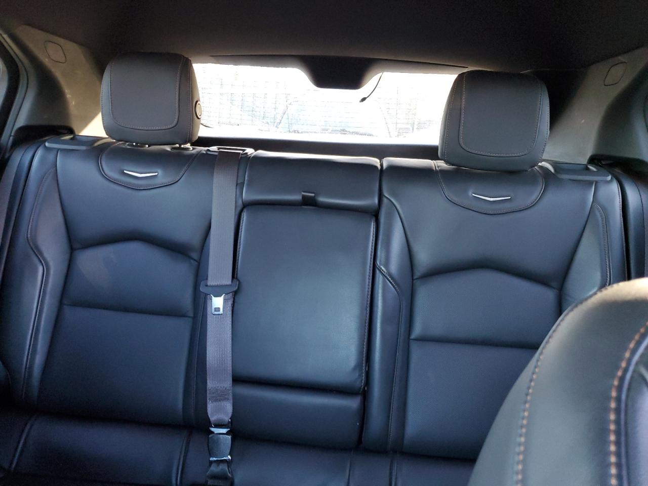 2019 Cadillac XT4 VIN 1GYFZFR48KF101015 Copart auction photo, rear end / minor dent/scratches damage thumbnail 10