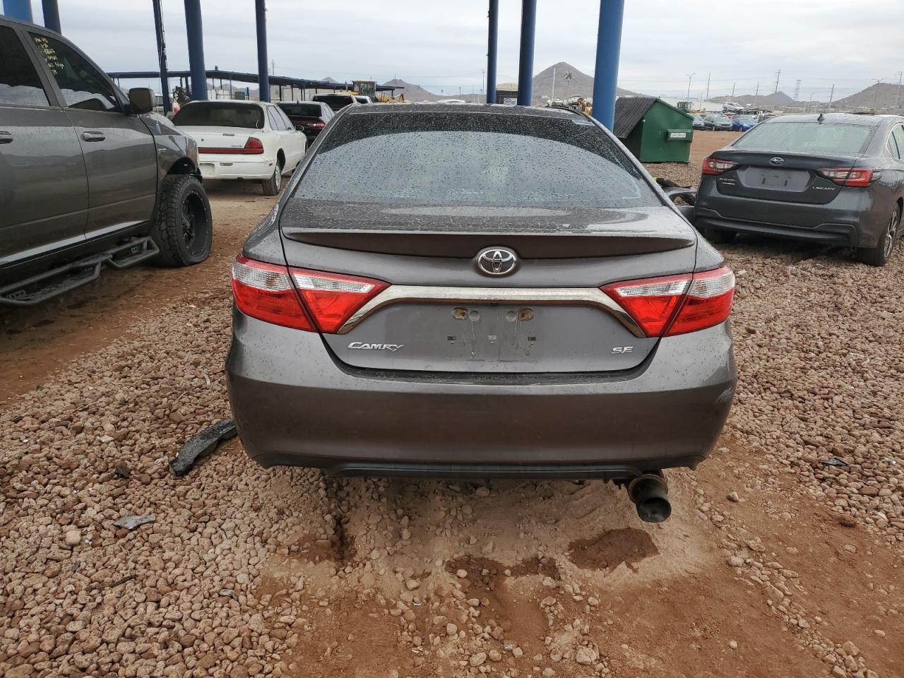 2016 Toyota Camry VIN 4T1BF1FK0GU185493 Copart auction photo, side / front end damage thumbnail 6