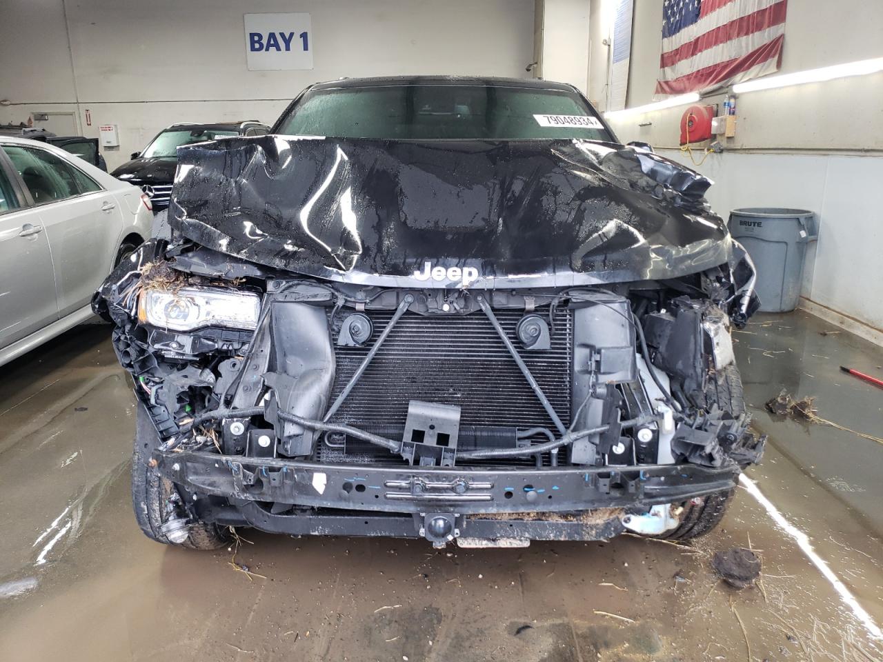 2015 Jeep Grand Cherokee VIN 1C4RJFJG9FC611185 Copart auction photo, rollover damage thumbnail 5