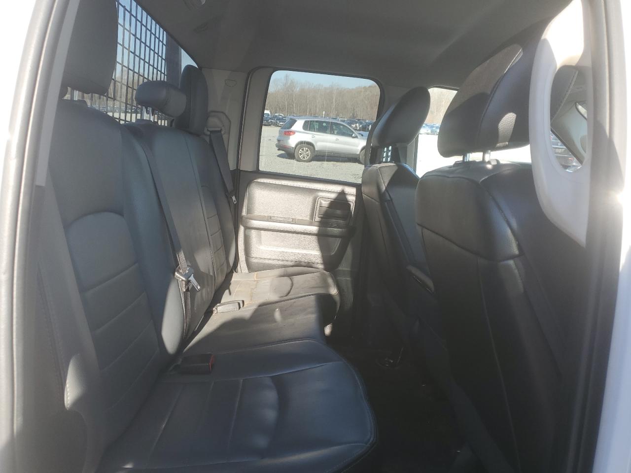 2021 RAM 1500 VIN 1C6RR6FG3MS563615 Copart auction photo, front end / minor dent/scratches damage thumbnail 10