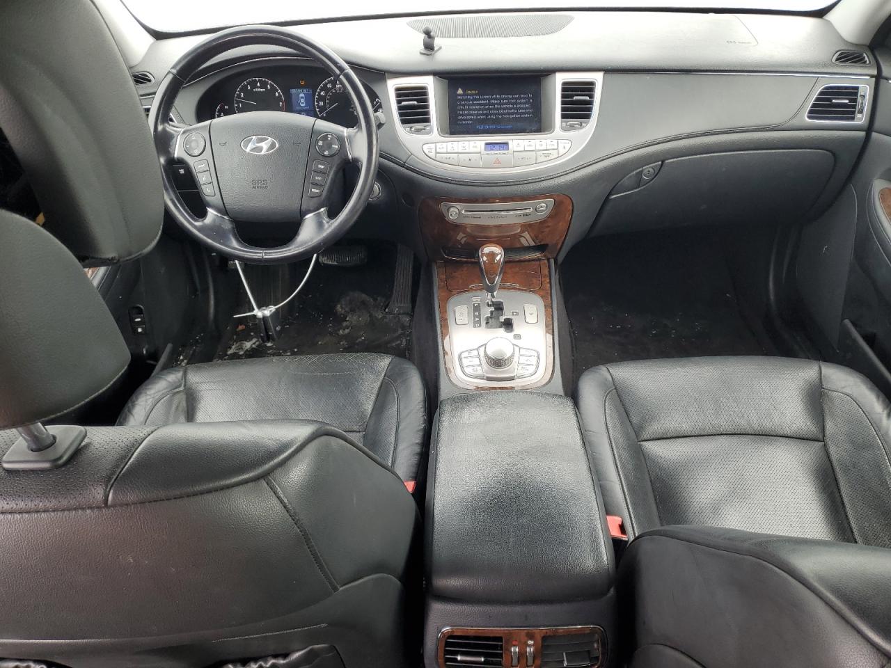 2009 Hyundai Genesis VIN KMHGC46E39U048772 Copart auction photo, rear end damage thumbnail 8