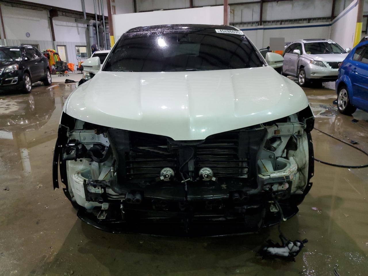 2017 Lincoln MKX VIN 2LMPJ8LR1HBL38909 Copart auction photo, front end damage thumbnail 5