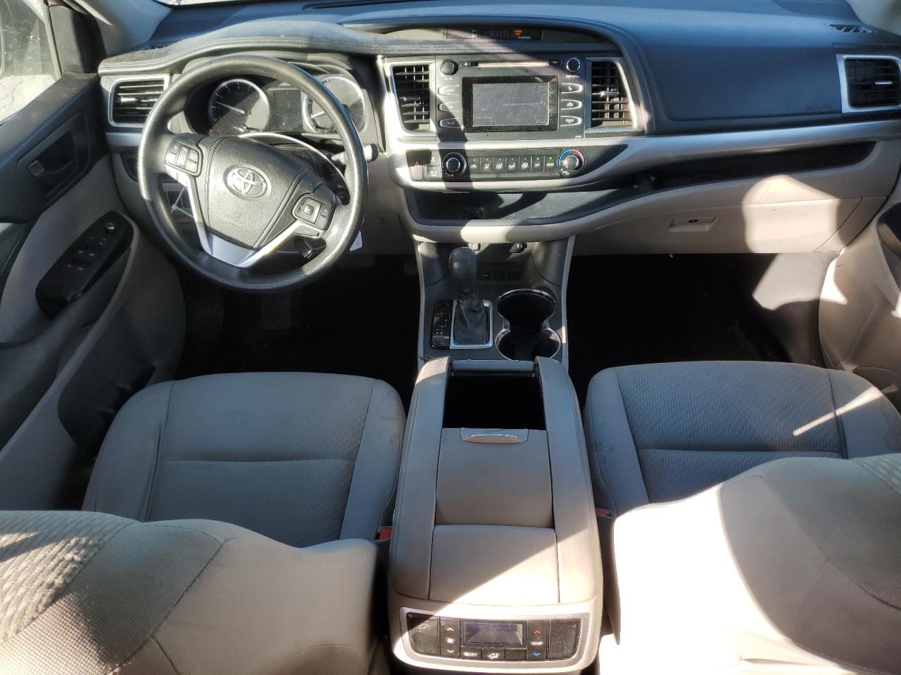 2015 Toyota Highlander VIN 5TDZARFH6FS010575 Copart auction photo, front end damage thumbnail 8