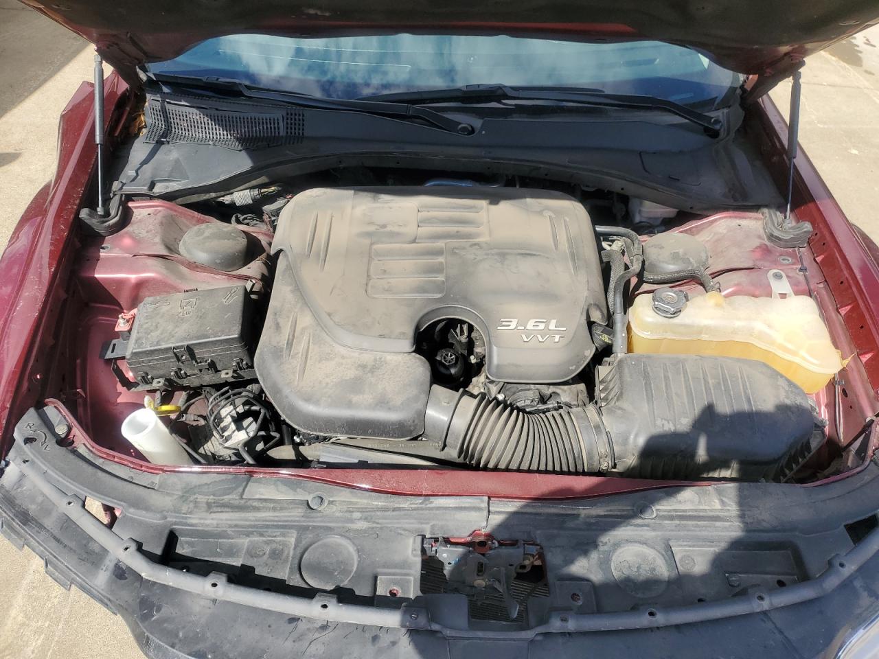 2015 Chrysler 300 VIN 2C3CCAAG9FH818390 Copart auction photo, front end damage thumbnail 11