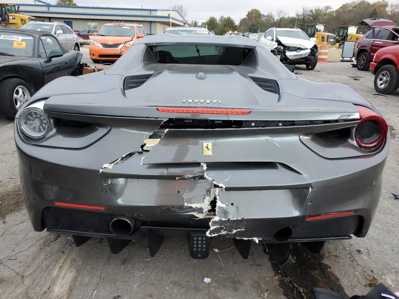 2018 Ferrari 488 VIN ZFF80AMA6J0231516 Copart auction photo, all over damage thumbnail 6