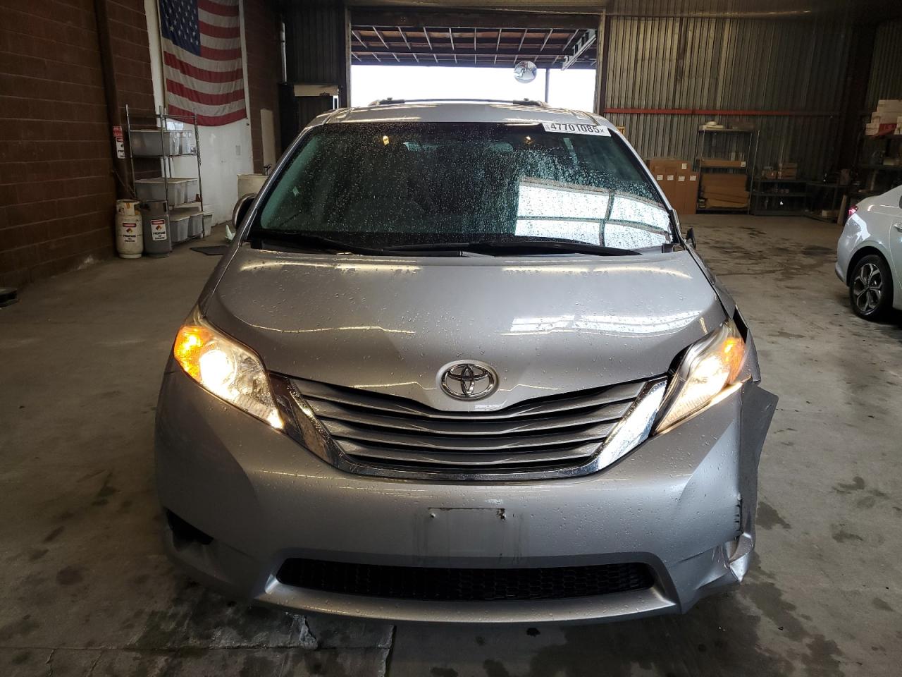 2017 Toyota Sienna VIN 5TDKZ3DC0HS794771 Copart auction photo, all over damage thumbnail 5