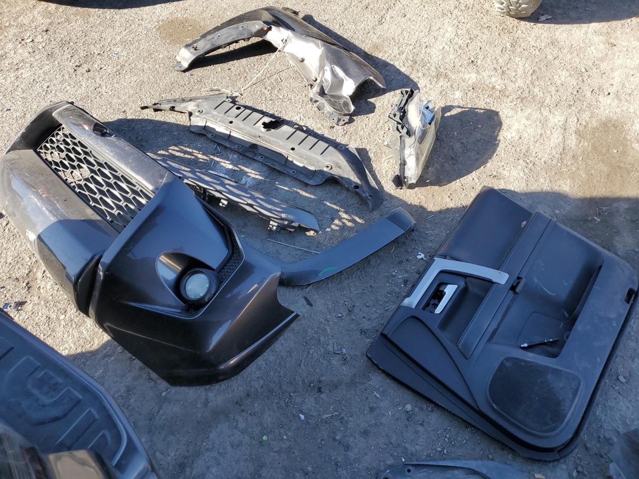 2015 Toyota 4Runner VIN JTEBU5JR3F5249956 Copart auction photo, front end damage thumbnail 13