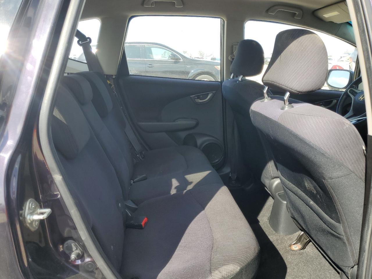 2013 Honda Fit VIN JHMGE8H55DC019564 Copart auction photo, rear end / minor dent/scratches damage thumbnail 10