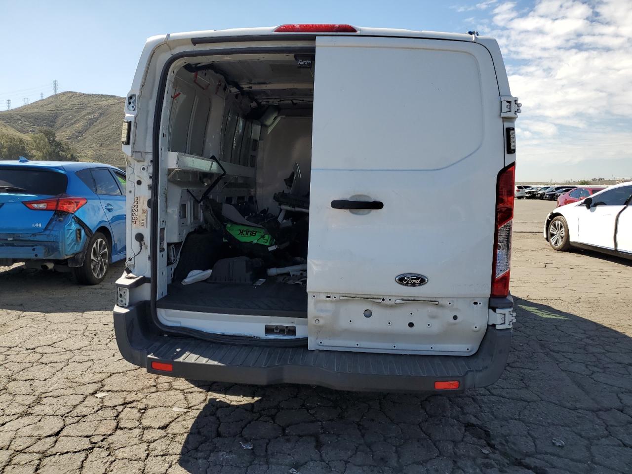 2017 Ford Transit VIN 1FTYE1ZMXHKA77510 Copart auction photo, front end / rear end damage thumbnail 6