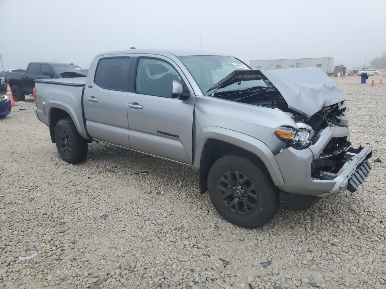 2020 Toyota Tacoma VIN 5TFAZ5CN9LX093336 Copart auction photo, front end / rear end damage thumbnail 4