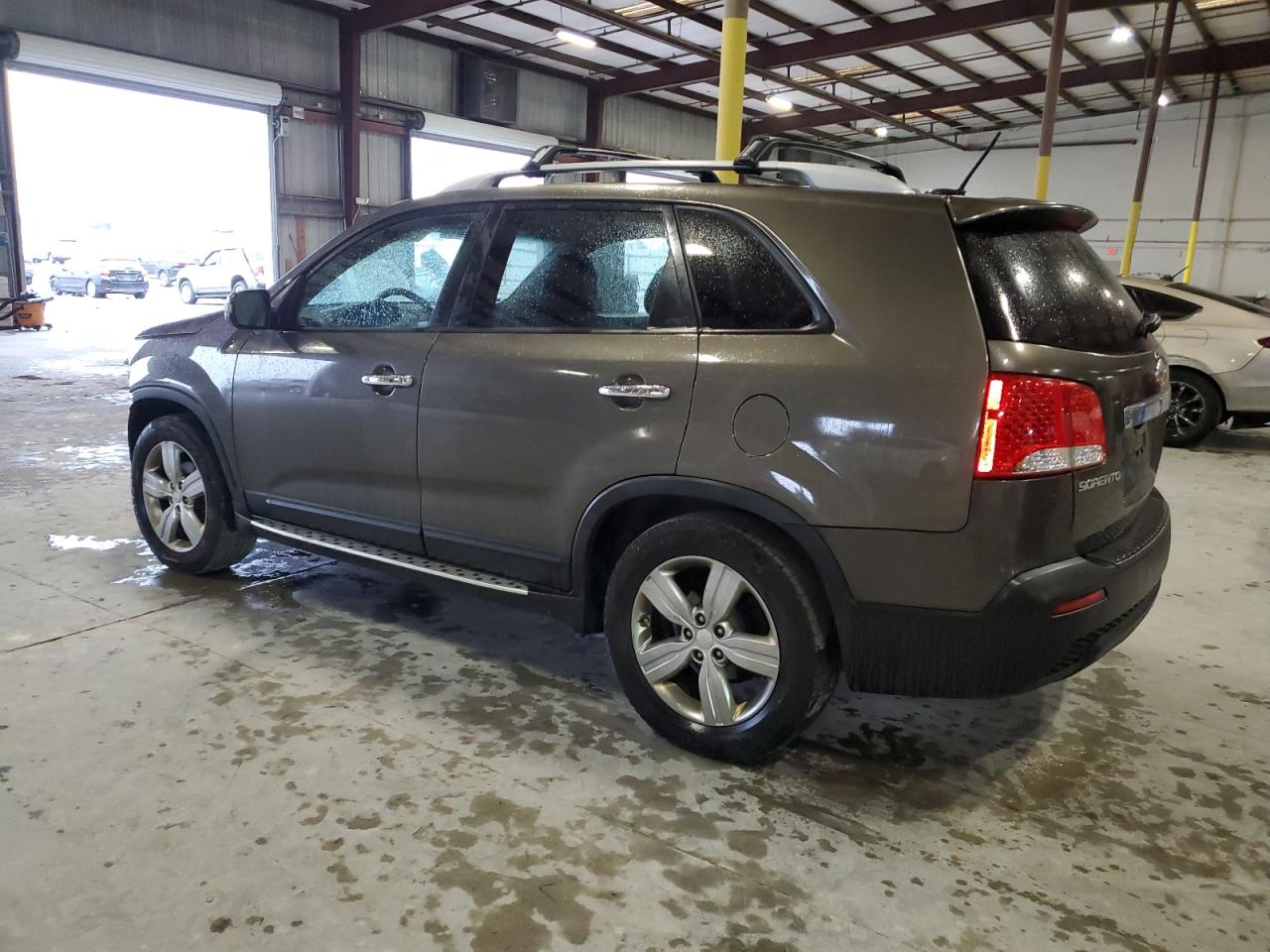 2013 KIA Sorento VIN 5XYKU4A2XDG351731 Copart auction photo, front end damage thumbnail 2