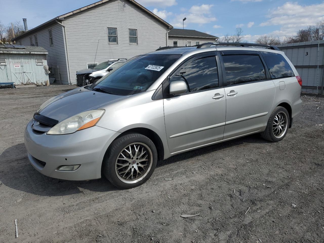 2010 Toyota Sienna VIN 5TDYK4CC9AS335380