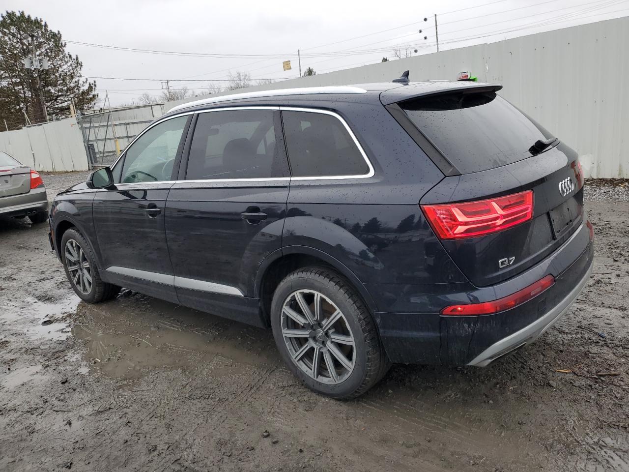 2017 Audi Q7 VIN WA1LAAF74HD013210 Copart auction photo, front end damage thumbnail 2