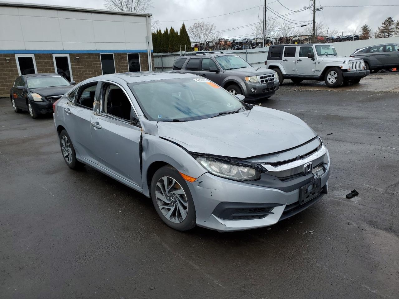 2017 Honda Civic VIN 2HGFC2F79HH565728 Copart auction photo, side / front end damage thumbnail 4