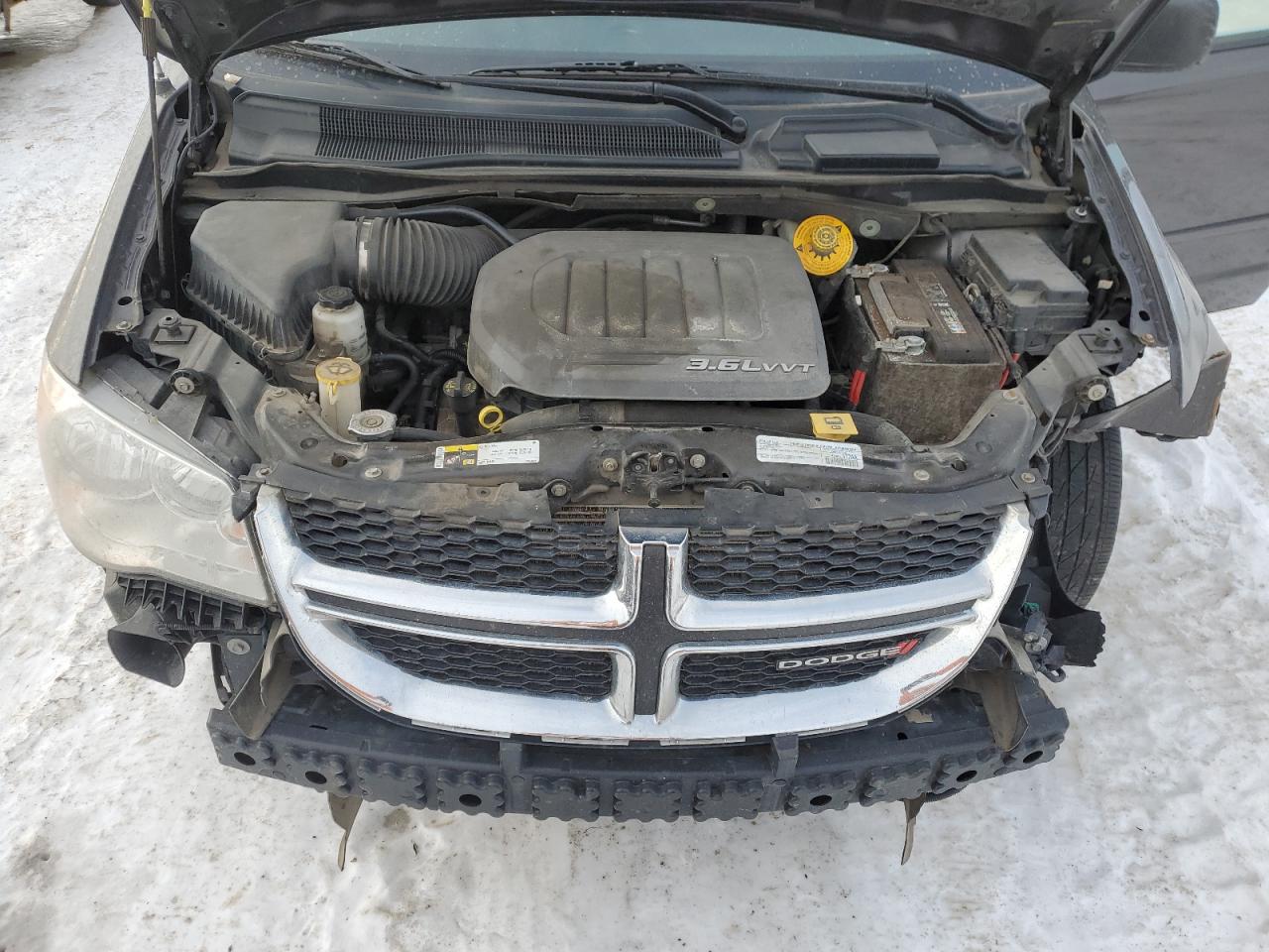 2015 Dodge Caravan VIN 2C4RDGBG6FR736258 Copart auction photo, front end / undercarriage damage thumbnail 12